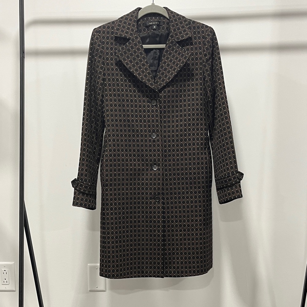 Chic Brown Patterned Trench Coat - image 1